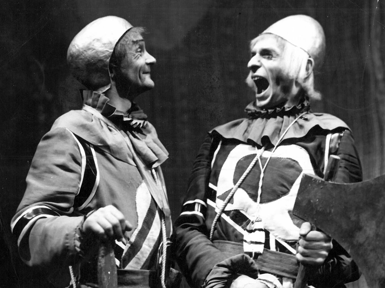 Niedźwiedź w złotych okowach