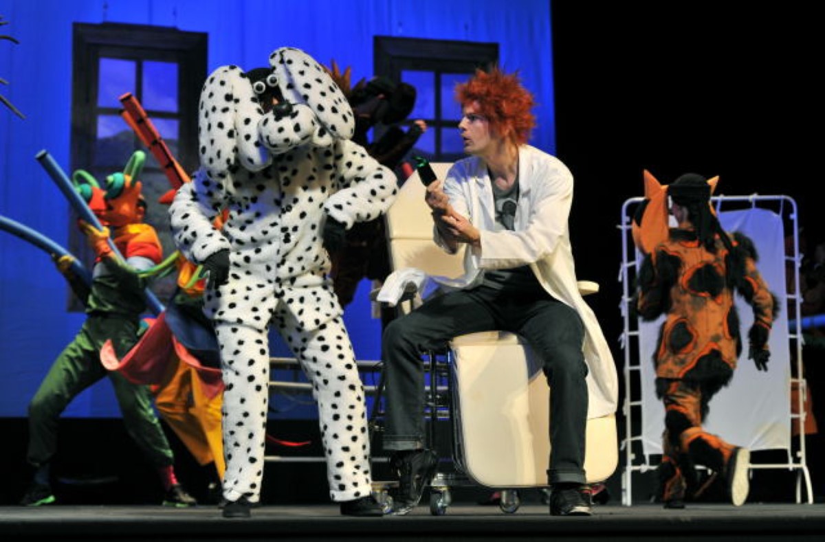 29.10.2011. Zielona Gora Teatr Lubuski Premiera sztuk dla dzieci Zwierzeta dr Dolittle wedlug Hugh Loftinga w rezyserii Jerzego Bielunasa N/z Fot Tomasz Gawalkiewicz/ZAFF